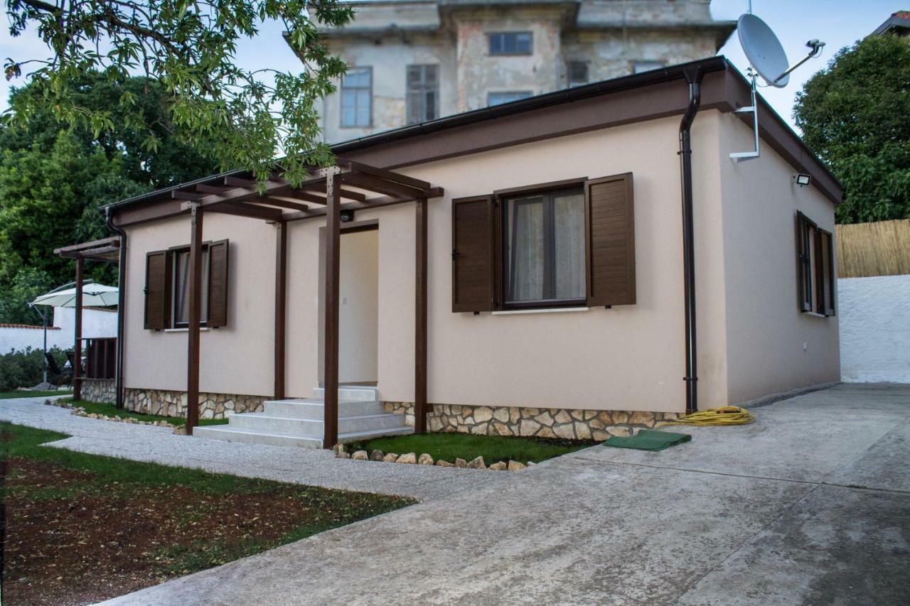 Kuca Za Odmor Natalija Villa Pula Dış mekan fotoğraf